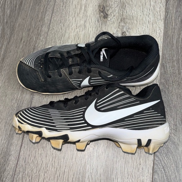 Nike Fast Flex Baseball/ Softball Cleats Size 1 Little Boy/ Girl - Picture 16 of 16